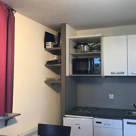 Apartment Renove Aux Pieds Avec Vue Vallee - Fr-1-181-2472