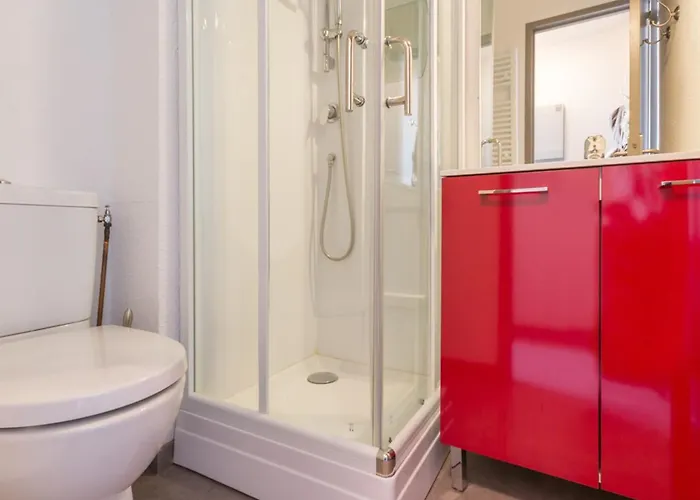 Renove Aux Pieds Avec Vue Vallee - Fr-1-181-2472 Ла-Плань